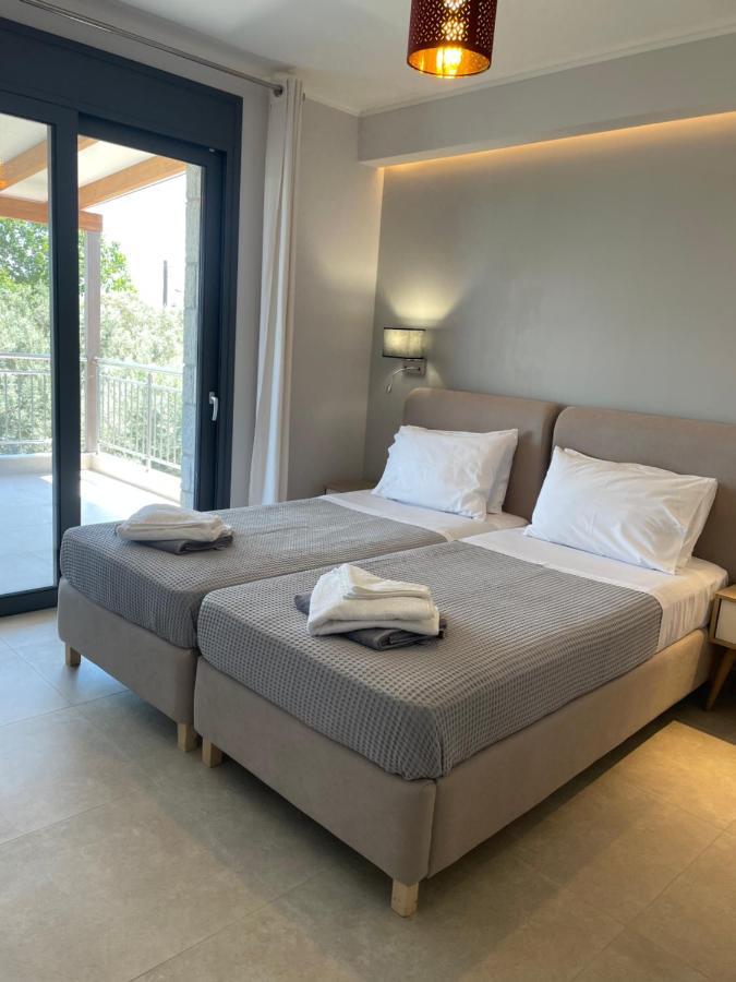 Iris Villas Complex Frinion Exterior photo